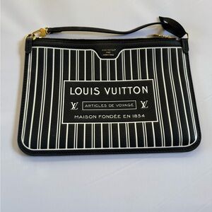Louis Vuitton Black and White Pochette